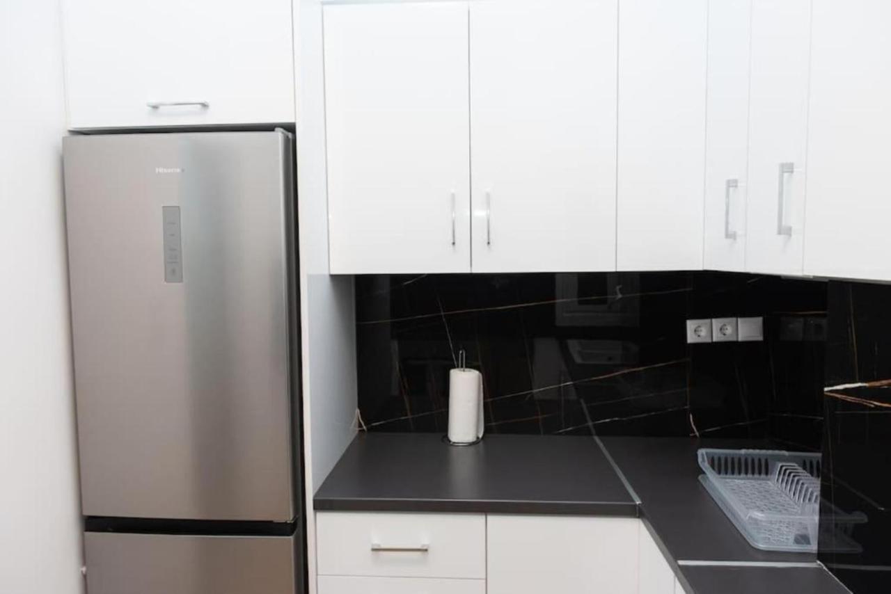 אתונה Renovated Spacious Flat 7Min To Subway Station- מראה חיצוני תמונה